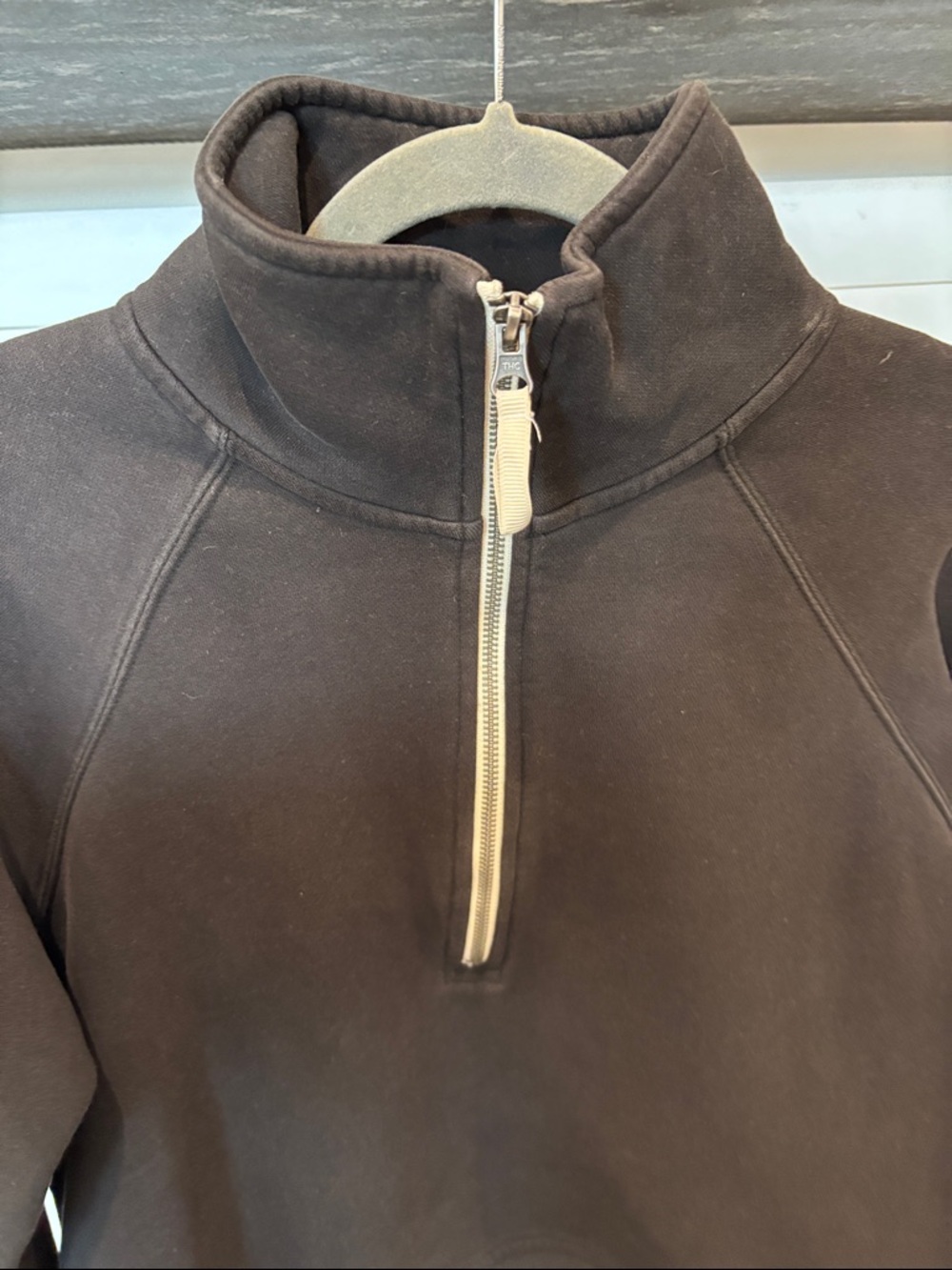 Vuori Women’s Black Half-Zip Pullover - Picture 4 of 5